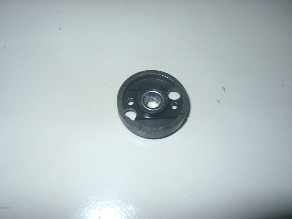 V600-018 Clutch (1pc)